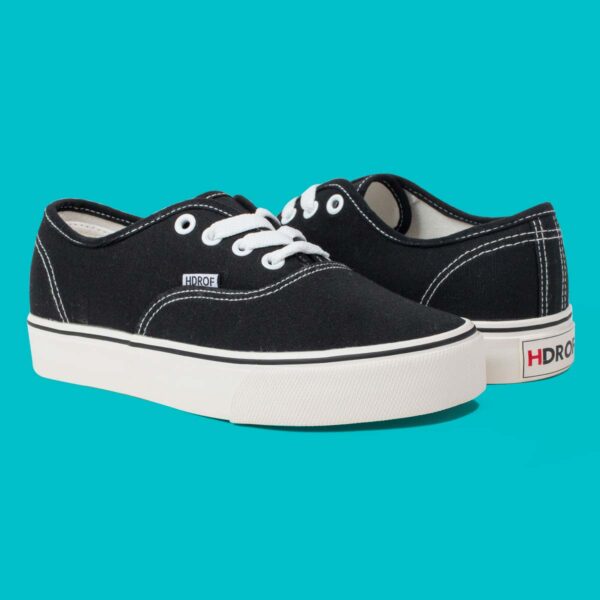 Tenis de Lona Vulcanizado HDROF Choclo Negro Blanco tipo Vans